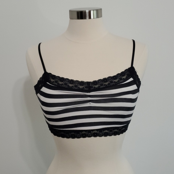 Nollie Bralette - Picture 1 of 6